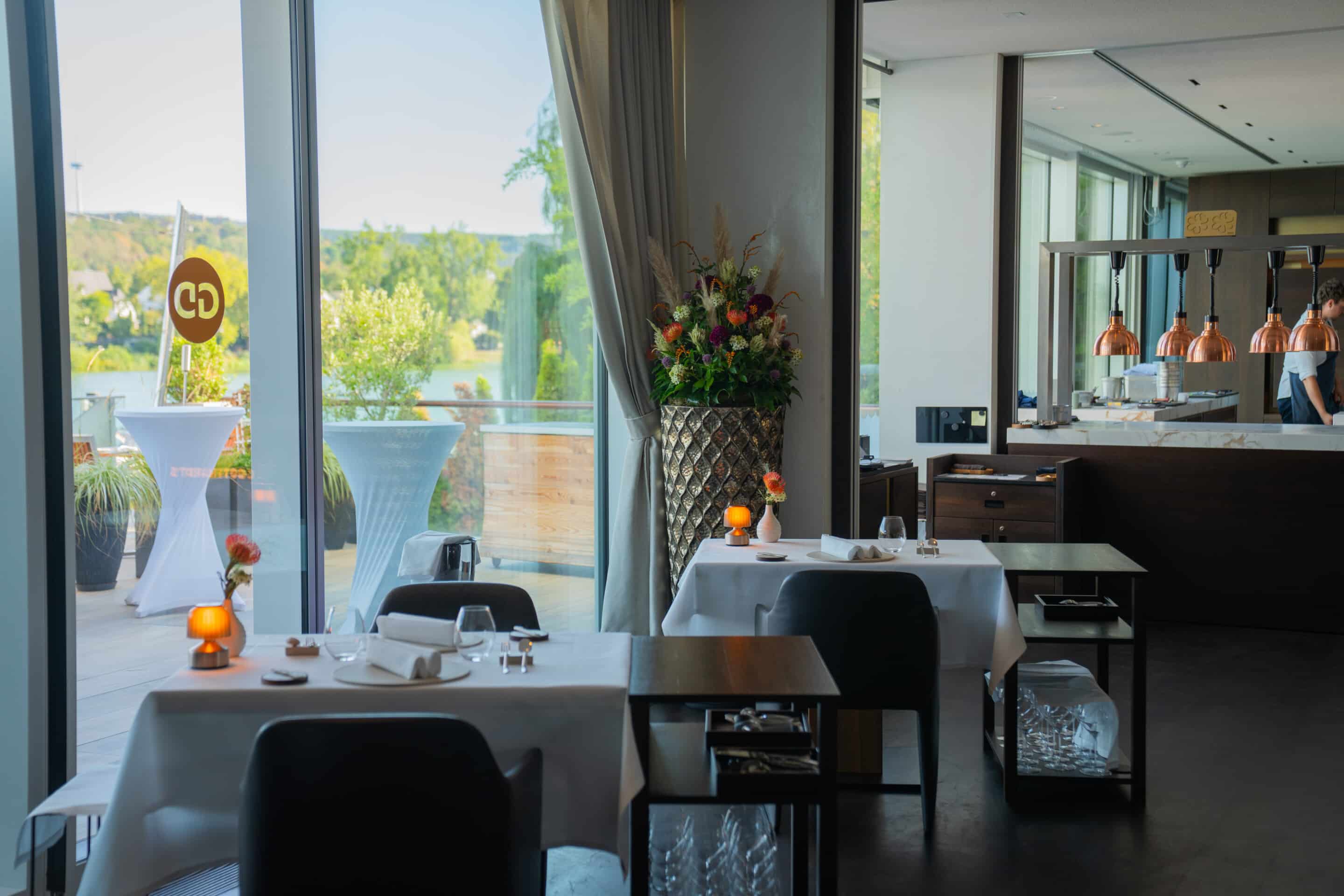 Fine-Dining-Restaurant mit Moselblick im FÄHRHAUS